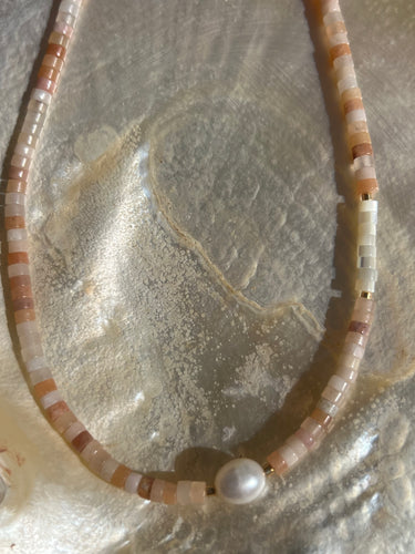 Island necklace - Peach Aventurine & freshwater pearl